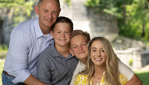 Outdoor Family Portraits: Lighting and Location Essentials