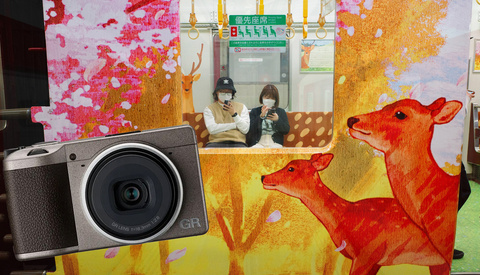 Ricoh GR III: the Perfect Compact Camera for Street and Travel Photography